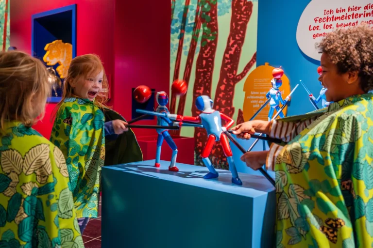Kinderausstellung „Drache und Zauberschwert“ im Deutschen Klingenmuseum Solingen, © Sven Georg/Mediengestaltung Stadt Solingen.