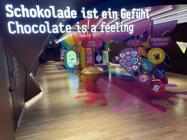 Ausstellungsteil „Schokolade ist ein Gefühl“, © Schokoladenmuseum Köln